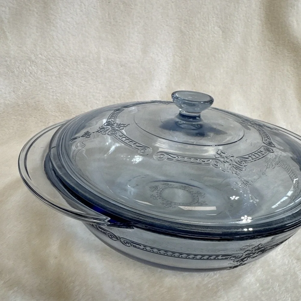 Anchor Hocking Philbe Sapphire Blue Glass 2‎ Quart Casserole Dish with Lid